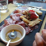 Photo n°5 de l'avis de Francesco.o fait le 09/06/2019 à 21:30 sur le  Osteria Del Noce à Marciana