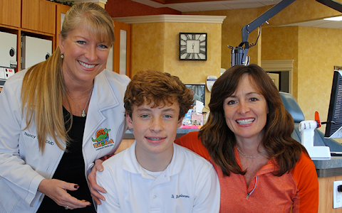 Family Orthodontics at KidZdent image