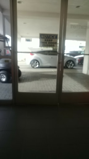 Palm Springs Hyundai image