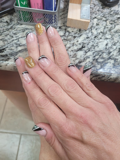 Shopping Mall «Pantops Shopping Center», reviews and photos, 250 Free Bridge Ln, Charlottesville, VA 22911, USA