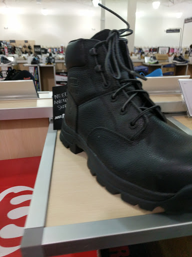 Shoe Store «DSW Designer Shoe Warehouse», reviews and photos, 1435 E Southlake Blvd, Southlake, TX 76092, USA