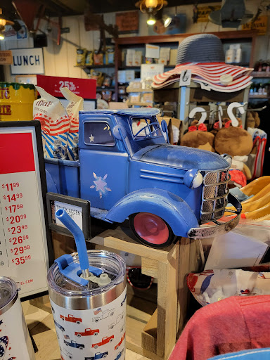 American Restaurant «Cracker Barrel Old Country Store», reviews and photos, 3840 Eagle View Dr, Indianapolis, IN 46254, USA