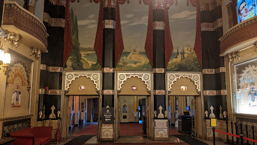 Movie Theater «Landmark Oriental Theatre», reviews and photos, 2230 N Farwell Ave, Milwaukee, WI 53202, USA