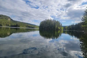 Gardom Lake image