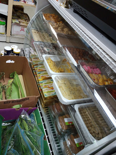 Grocery Store «Priya Spices/Ashburn», reviews and photos, 20630 Ashburn Rd # 160, Ashburn, VA 20147, USA