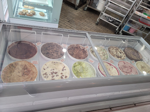 Donut Shop «Donut Prince», reviews and photos, 407 Irving Dr, Burbank, CA 91504, USA