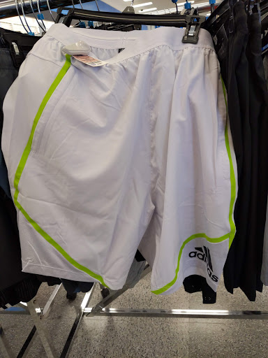 Clothing Store «Ross Dress for Less», reviews and photos, 1237 E Golf Rd, Schaumburg, IL 60173, USA