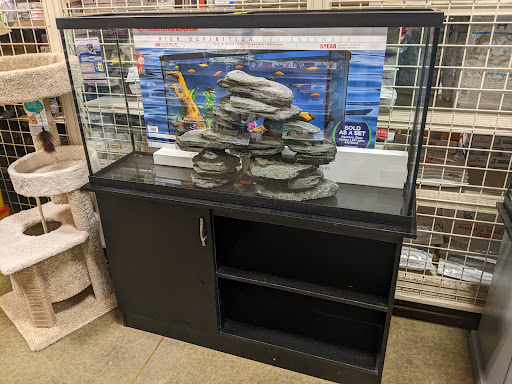 Pet Supply Store «PetSmart», reviews and photos, 8500 N Evanston Ave, Kansas City, MO 64157, USA