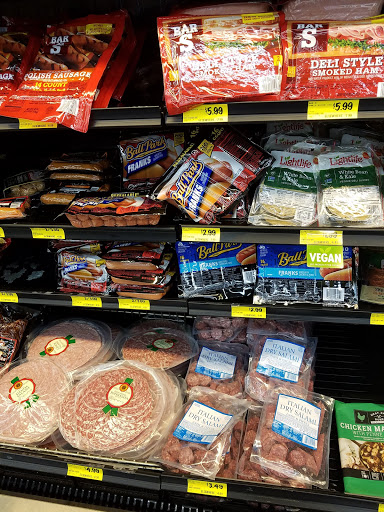 Grocery Store «Grocery Outlet Bargain Market», reviews and photos, 9451 Silverdale Way NW, Silverdale, WA 98383, USA