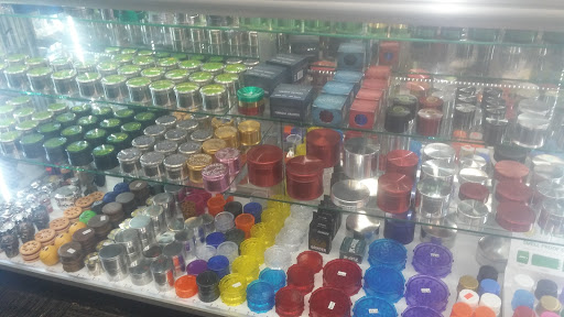 Tobacco Shop «Burien Smoke Shop», reviews and photos, 12822 Ambaum Blvd SW, Burien, WA 98146, USA