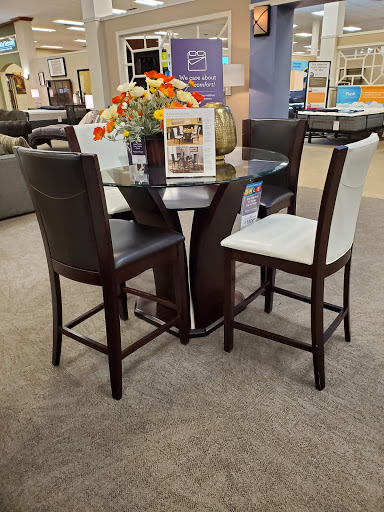 Furniture Store «Raymour & Flanigan Furniture and Mattress Store», reviews and photos, 1314 US-22, Phillipsburg, NJ 08865, USA