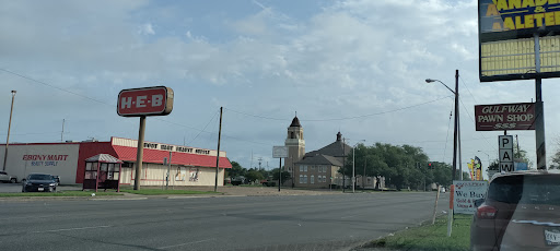 Grocery Store «H-E-B Grocery», reviews and photos, 3401 Gulfway Dr, Port Arthur, TX 77642, USA
