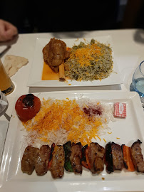 Kebab du Restaurant de spécialités perses Guylas | Cuisine traditionnelle persane iranienne à Paris - n°3