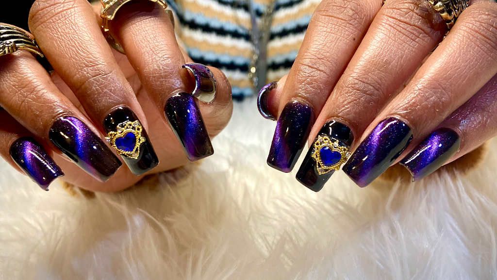 Savage Nail Studio 35094