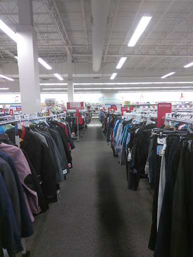 Clothing Store «Burlington Coat Factory», reviews and photos, 4500 S Damen Ave, Chicago, IL 60609, USA