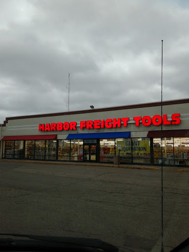 Shopping Mall «Signal Hills Shopping Center», reviews and photos, 1225 S Robert St, West St Paul, MN 55118, USA