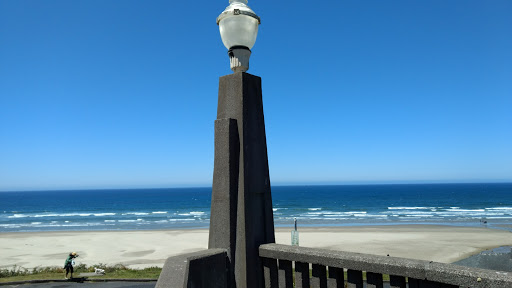 Used Book Store «Nye Beach Book House LLC», reviews and photos, 727 NW 3rd St, Newport, OR 97365, USA