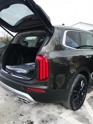 Kia Dealer «Monroeville Kia», reviews and photos, 3721 William Penn Hwy, Monroeville, PA 15146, USA