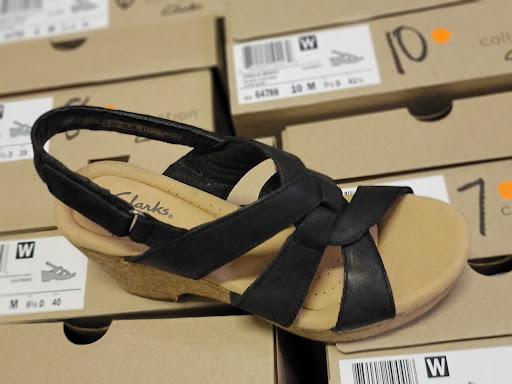 Shoe Store «Heel & Sole Shoes», reviews and photos, 708 Mangrove Ave, Chico, CA 95926, USA