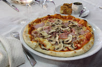 Pizza du Restaurant italien Le Jardin d'Italie à Breuillet - n°8