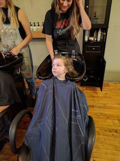 Hair Salon «Tease Hair + Body Parlor», reviews and photos, 15112 Detroit Ave, Lakewood, OH 44107, USA