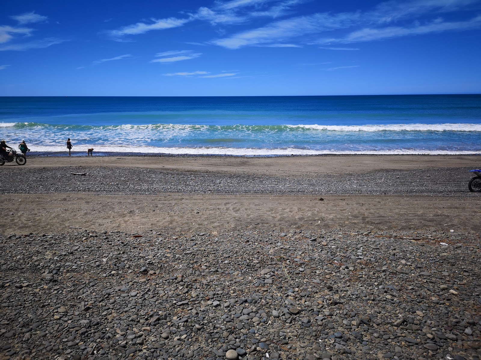 Foto de Amberley Beach con muy limpio nivel de limpieza