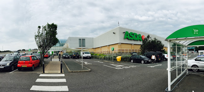 Comments and reviews of Asda Brighton Hollingbury Superstore