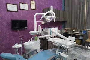 Sardar Medical & Dental Clinic image