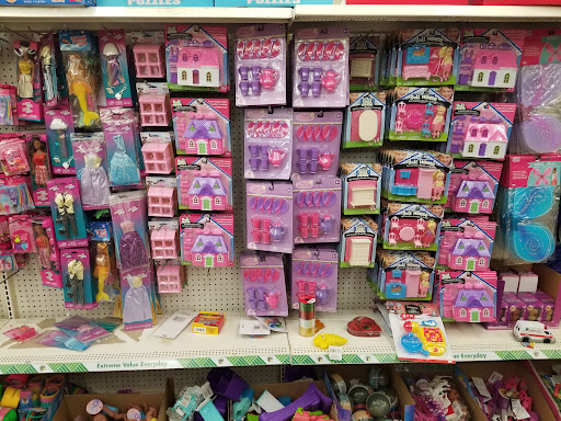 Dollar Store «Dollar Tree», reviews and photos, 894 Sunrise Hwy, Bay Shore, NY 11706, USA