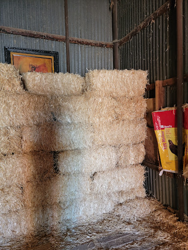 Animal Feed Store «Curve Feed & Supply», reviews and photos, 6750 W Mississippi Ave, Lakewood, CO 80226, USA