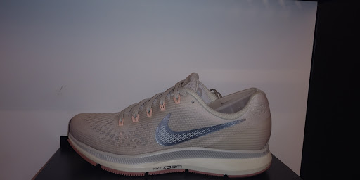 Clothing Store «Nike Factory Store», reviews and photos, 4401 N Interstate Hwy 35 #399, Round Rock, TX 78664, USA