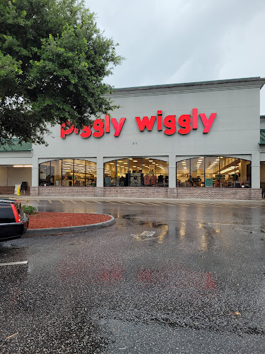 Piggly Wiggly, 122 US-17 BUS, Surfside Beach, SC 29575, USA, 