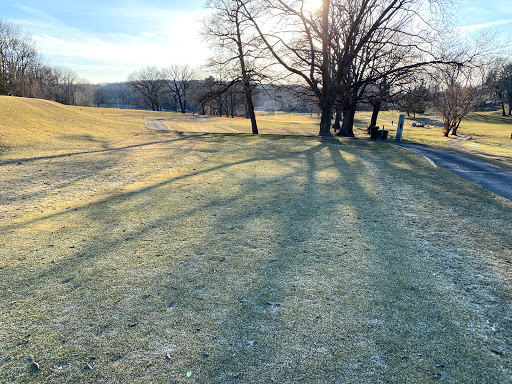 Golf Course «Silver Lake Golf Course», reviews and photos, 915 Victory Blvd, Staten Island, NY 10301, USA