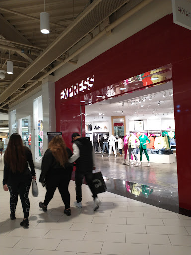 Clothing Store «Express», reviews and photos, 1000 Palisades Center Dr, West Nyack, NY 10994, USA