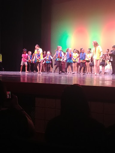 Performing Arts Theater «John R. Armstrong Performing Arts Center», reviews and photos, 24600 Frederick Pankow Blvd, Charter Twp of Clinton, MI 48036, USA