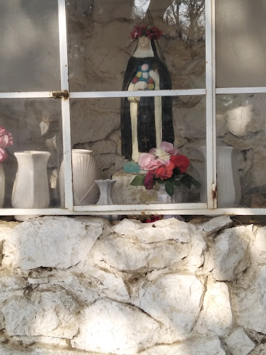 Virgen de Chapi,Salas