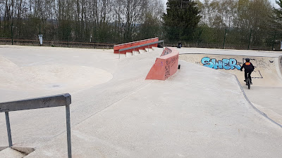 skate park Thaon les Vosges à Thaon-les-Vosges