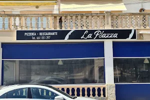 La Piazza Restaurante Pizzeria image