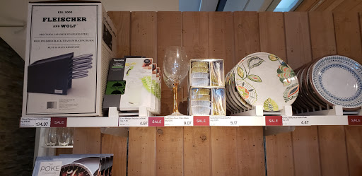 Furniture Store «Crate and Barrel», reviews and photos, 630 Commons Way, Bridgewater, NJ 08807, USA