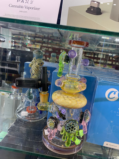 Tobacco Shop «Starbuzz Smoke Shop», reviews and photos, 668 Soscol Ave, Napa, CA 94559, USA