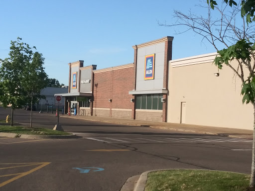 Supermarket «ALDI», reviews and photos, 6291 S Westnedge Ave, Portage, MI 49002, USA