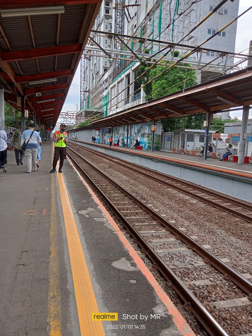 Gambar Stasiun Tanjung Barat