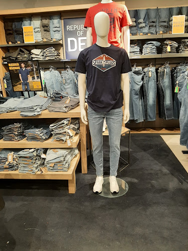 Opinii despre H&M în Arezzo - Negozio