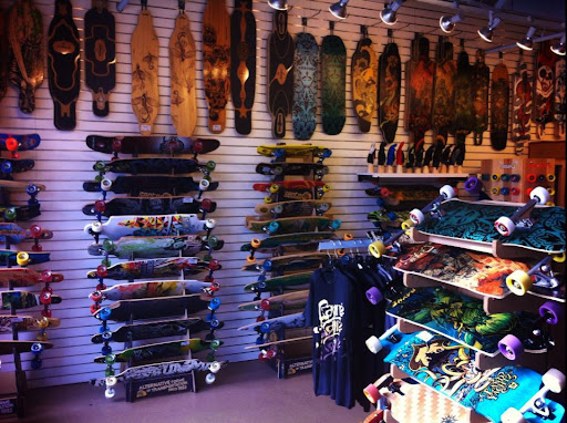 Skateboard Shop «The Ripple Surf & Board Shop», reviews and photos, 200 W Carmel Dr, Carmel, IN 46032, USA