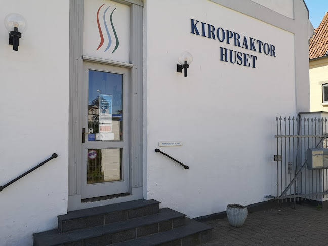 Anmeldelser af Kiropraktorhuset Hillerød - Kiropraktor i Hillerød i Helsingør - Kiropraktor
