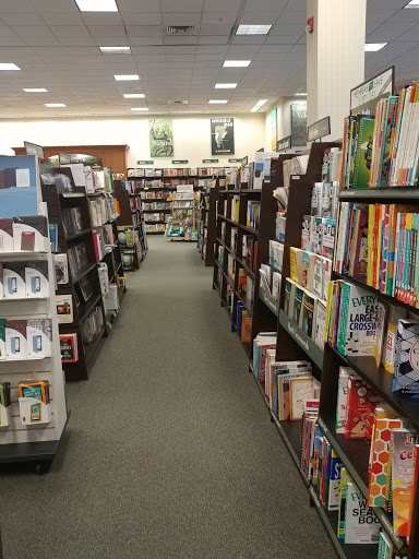 Book Store «Barnes & Noble», reviews and photos, 5249 State St, Murray, UT 84107, USA