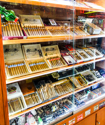 Tobacco Shop «Shisha Smoke Shop South Beach», reviews and photos, 1225 Washington Ave, Miami Beach, FL 33139, USA