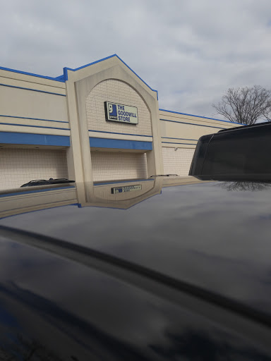 Thrift Store «Goodwill», reviews and photos, 228 NJ-35, Cliffwood, NJ 07721, USA