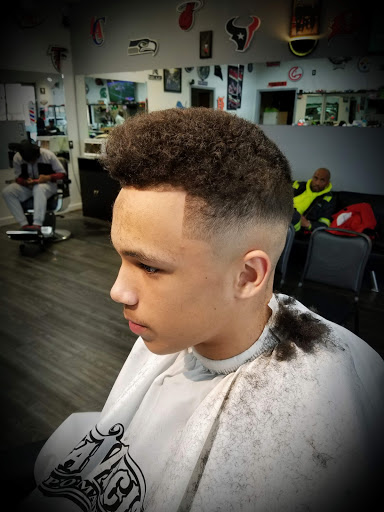 Barber Shop «20 and out barber shop», reviews and photos, 32871 Schoenherr Rd, Warren, MI 48088, USA