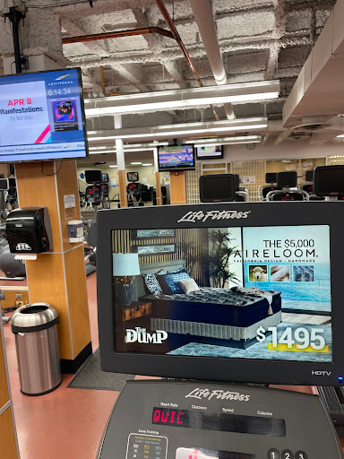 Gym «LA Fitness», reviews and photos, 5444 N Cumberland Ave, Chicago, IL 60656, USA